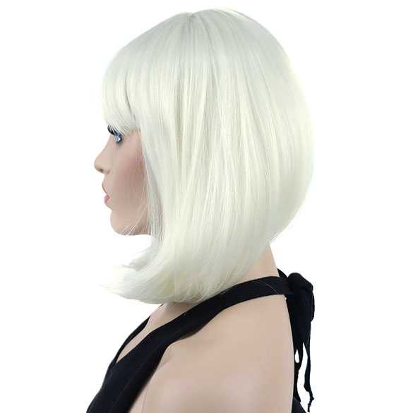 Pruik schuin bob model met steil haar platinablond kleur 613A