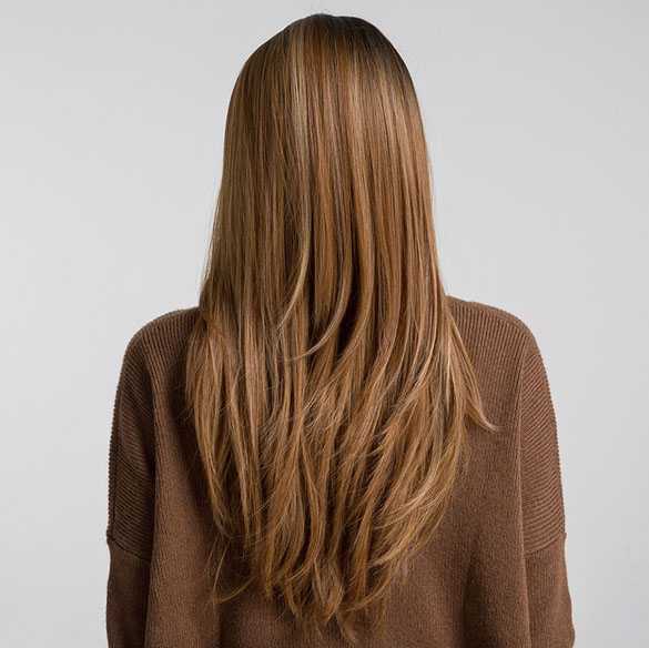 Fashion pruik lang steil haar in laagjes model Sabrina