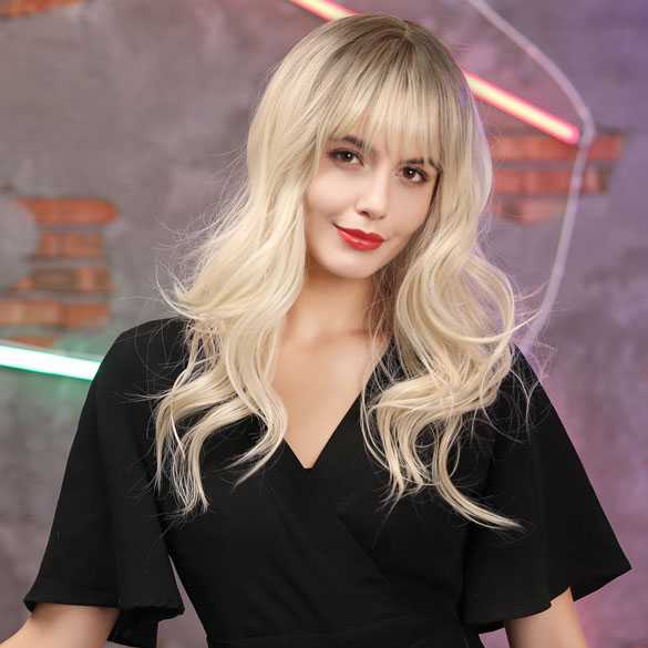 Pruik lang roomblond haar in laagjes model Fabienne