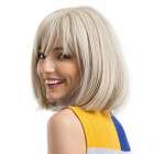 Witblonde pruik bob model met steil haar op schouderlengte
