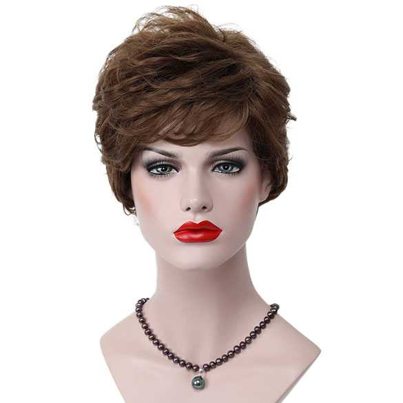 Moderne pruik kort krullend haar lichtbruin kleur 12