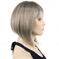 Pruik schuin bob model met steil haar kleur 48T