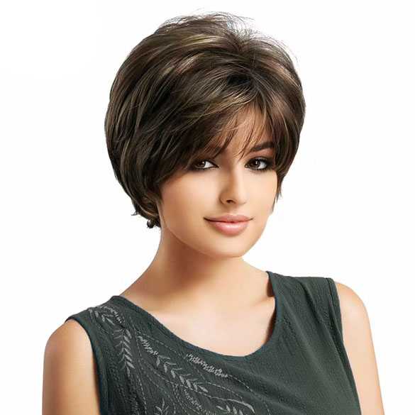 AANBIEDING : Pruik kort haar in laagjes met highlights model Sandra