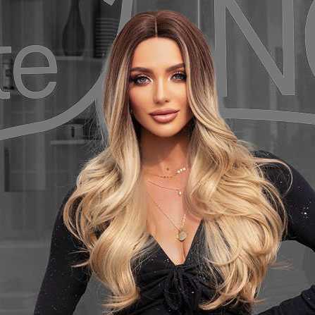 Pruik lang blond haar met slagen model Delta