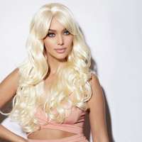 Pruik lang platinablond krullend haar model Broadway 613A