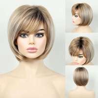 Pruik kort steil haar in laagjes goudblond mix