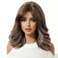 Pruik halflang haar in laagjes met pony lichtbruin met highlights