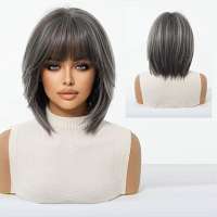 Pruik bob model grijsmix met steil haar model 1304